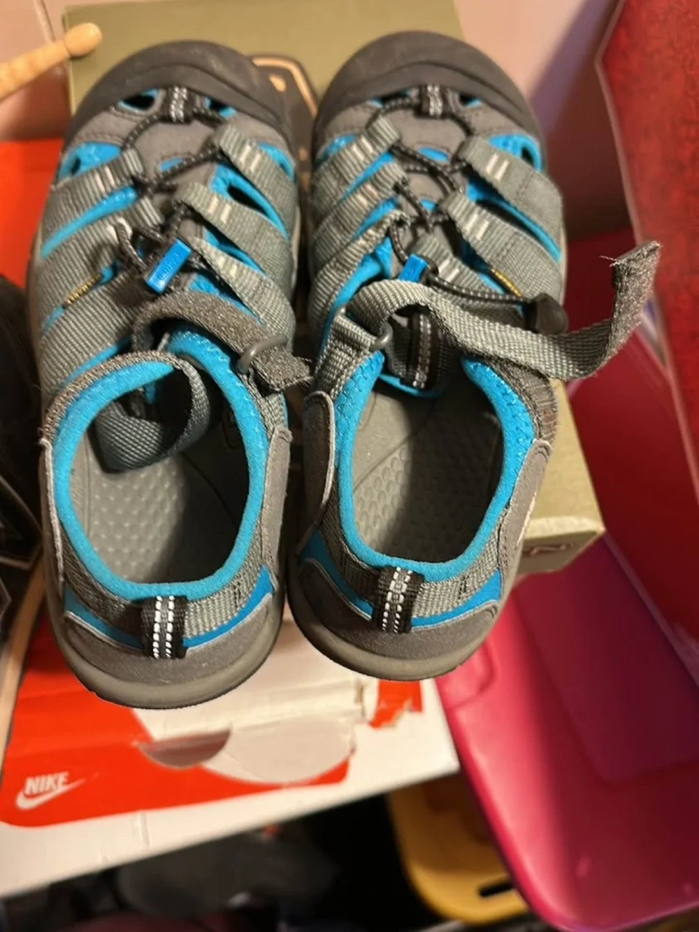 Kids Athletic Shoes in Teal Blue